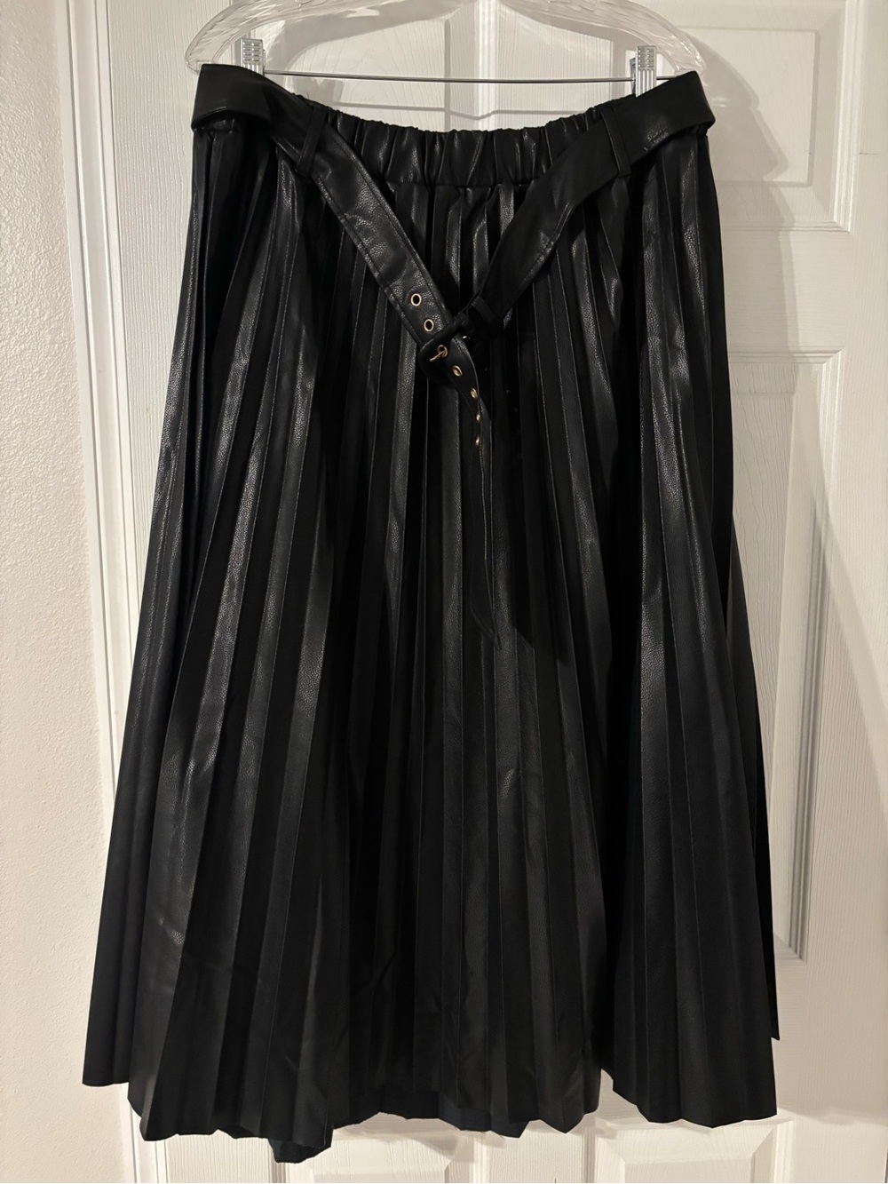 City Chic L Saskia Black Pleated Faux Leather Midi Skirt with Belt Woman's 20W